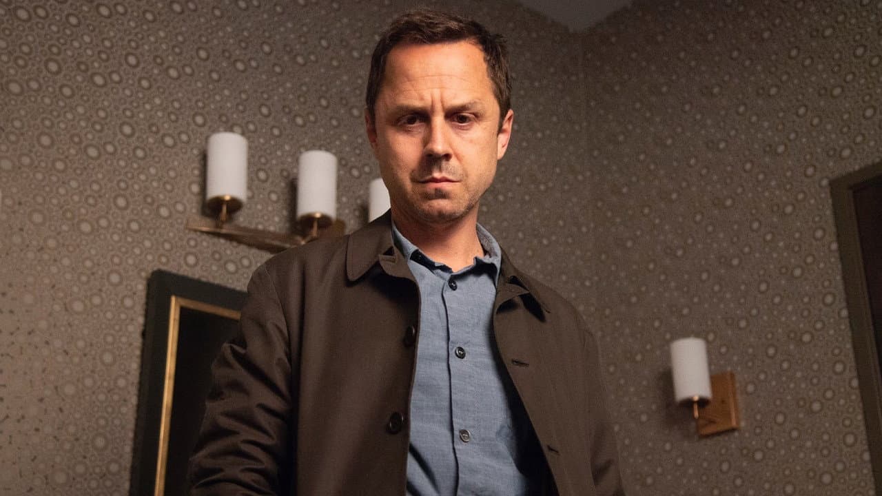 Sneaky Pete — backdrops 7
