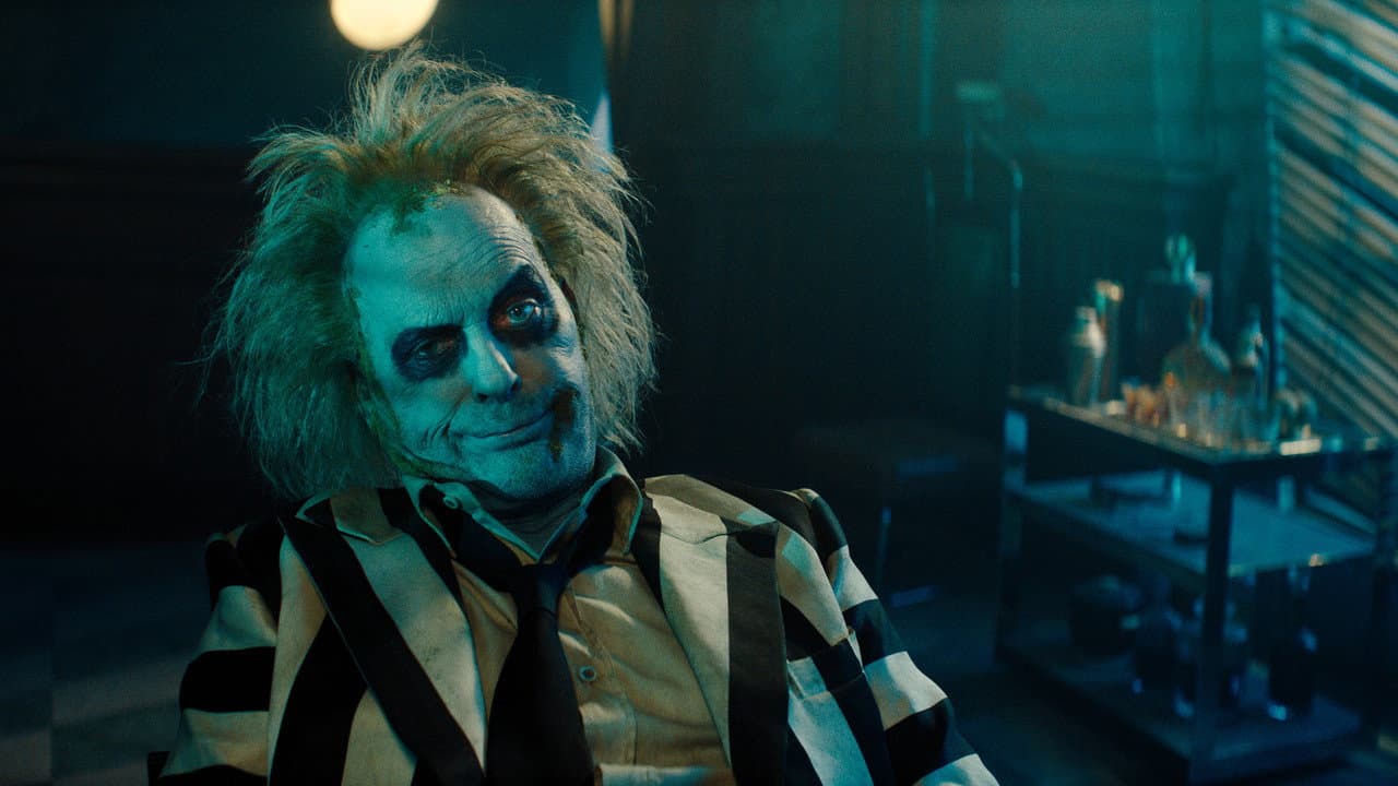 Beetlejuice Beetlejuice — backdrops 6