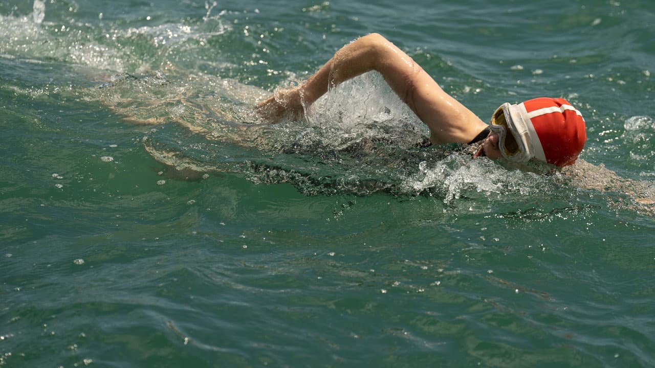 Young Woman and the Sea — backdrops 6