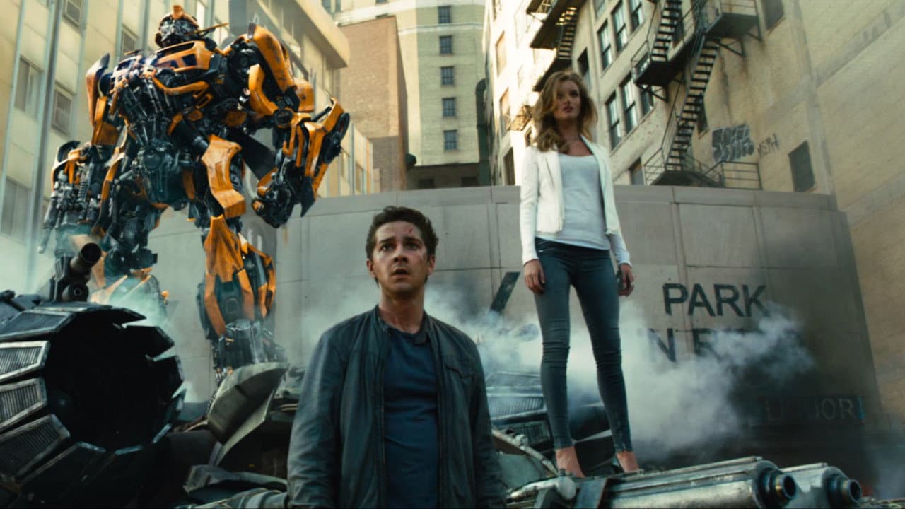 Transformers: Dark of the Moon — backdrops 3