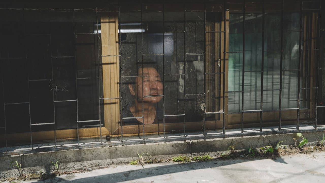 Parasite — backdrops 6