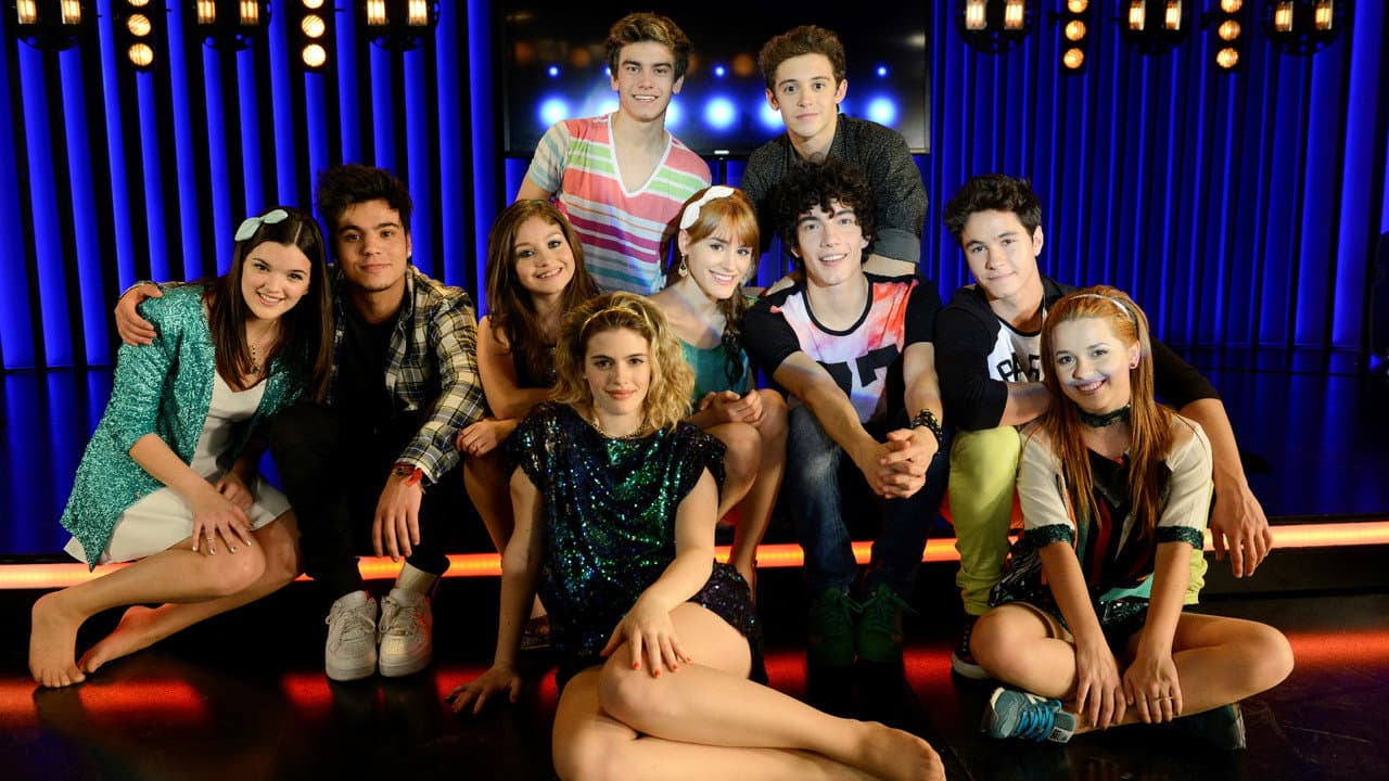 Soy Luna — backdrops 8