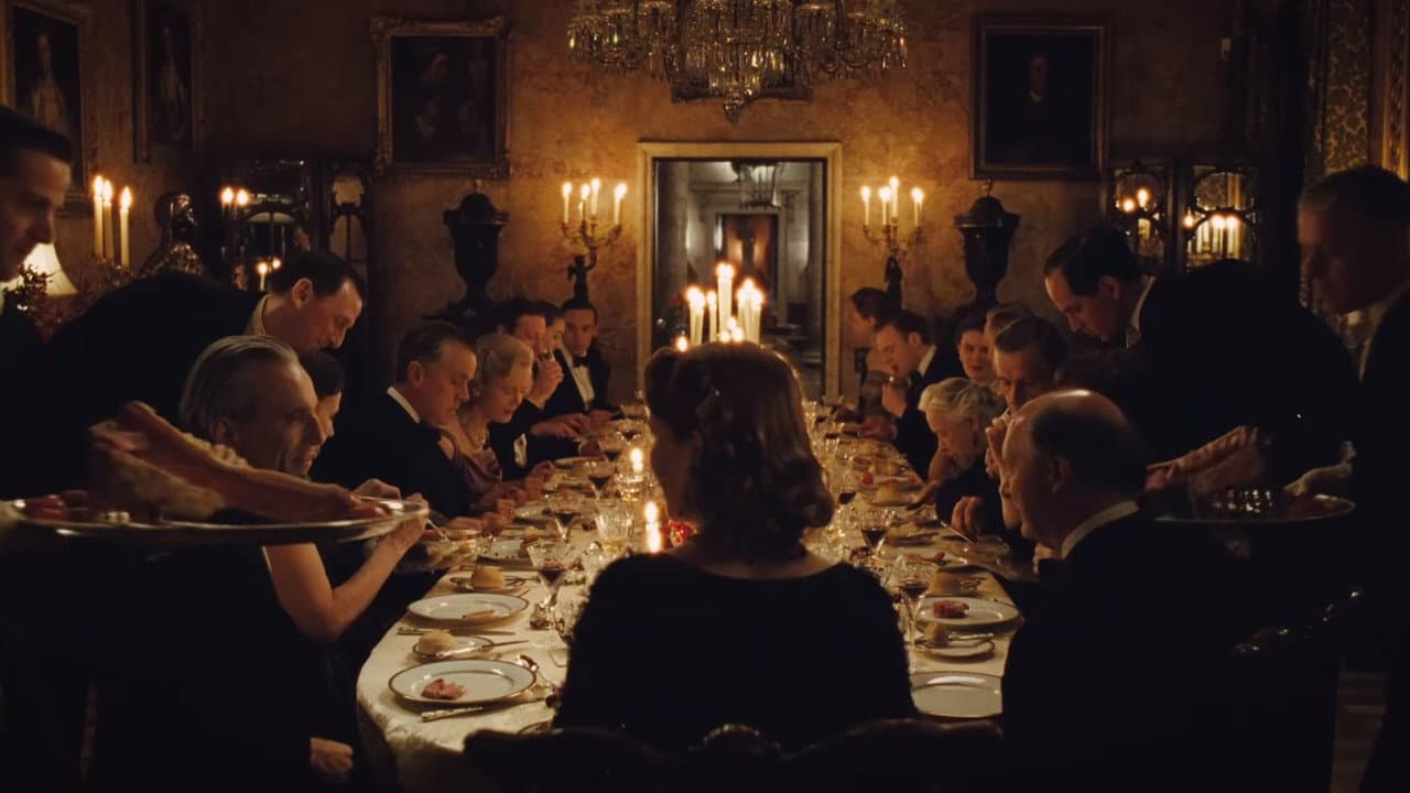 Phantom Thread — backdrops 8