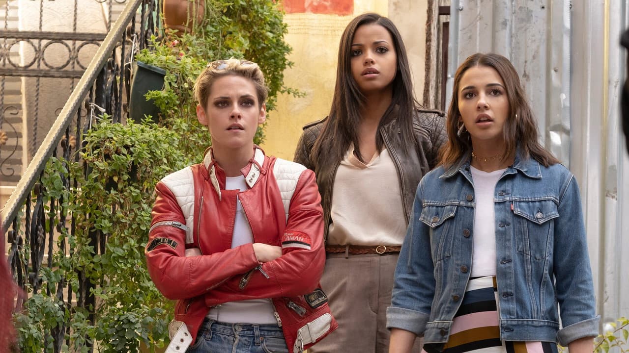 Charlie's Angels — backdrops 4