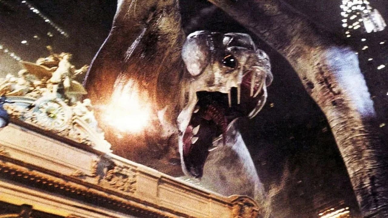 Cloverfield — backdrops with title 4