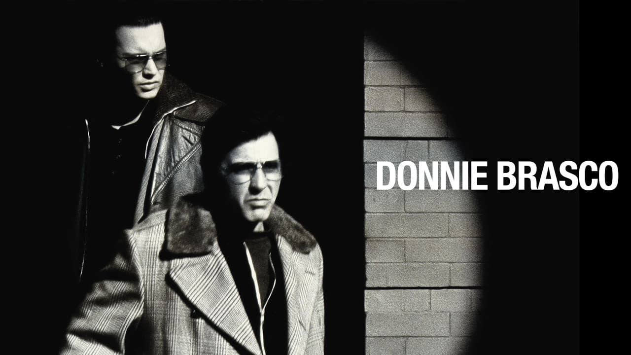 Donnie Brasco — backdrops with title 7