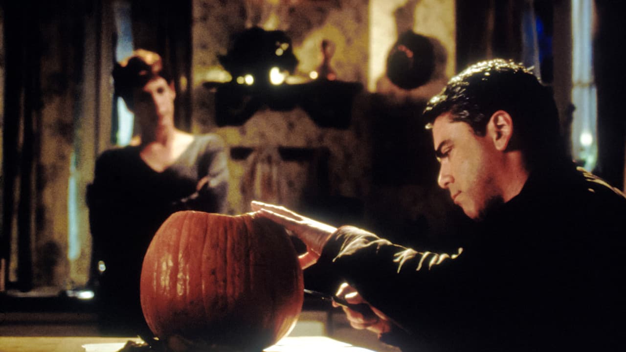 Halloween H20: 20 Years Later — backdrops 8