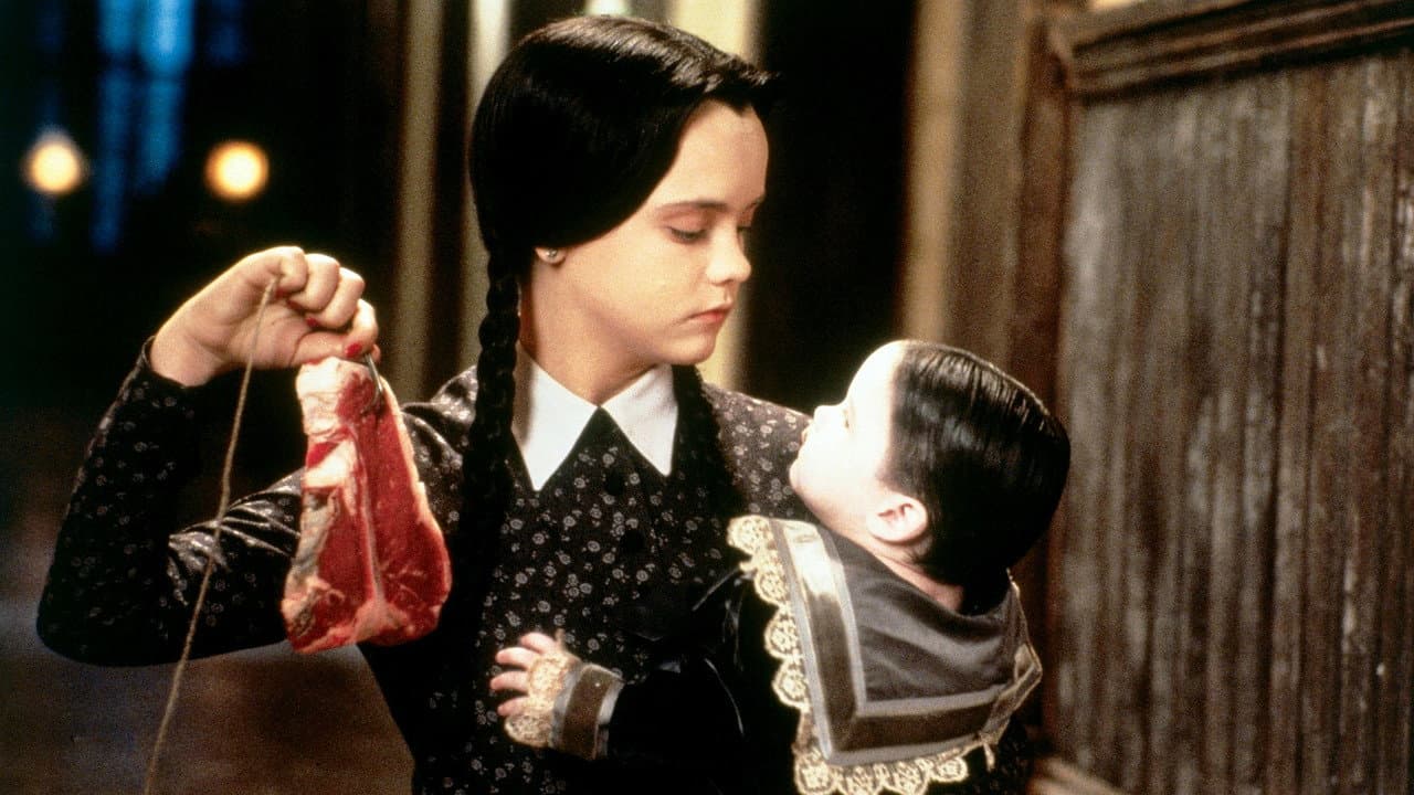 Addams Family Values — backdrops 8