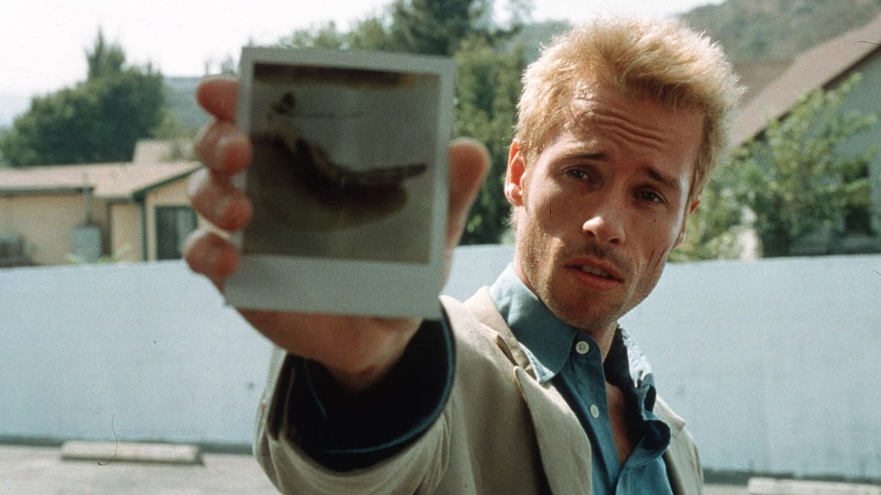 Memento — backdrops 3
