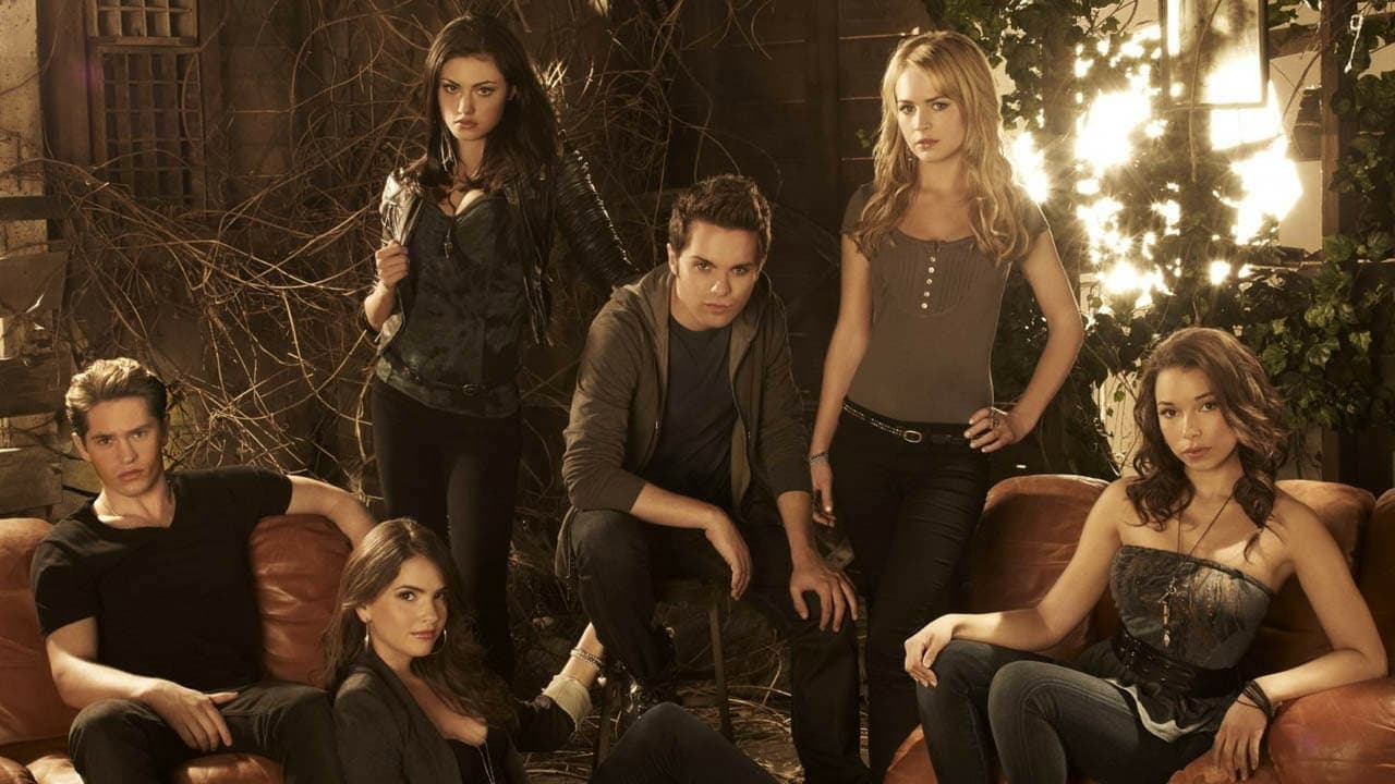 The Secret Circle — backdrops 4