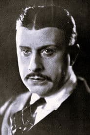 Photo of Stuart Holmes