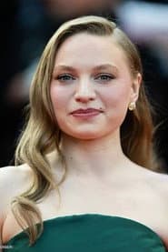 Photo of Mia Threapleton