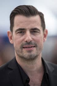Photo of Claes Bang