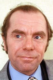 Photo of Angus Lennie